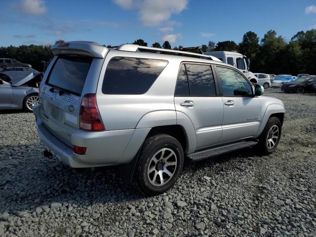 Photo 3 from auction – 2005 TOYOTA 4RUNNER SR with VIN JTEBU14R850075110