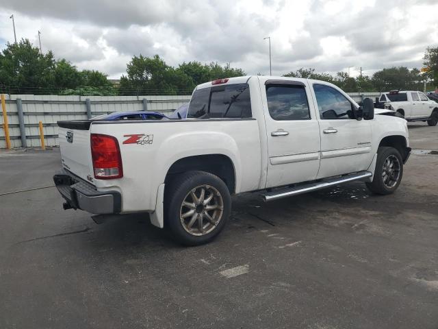 Photo 3 from auction – 2011 GMC 1001 with VIN 3GTP2WE2XBG121929