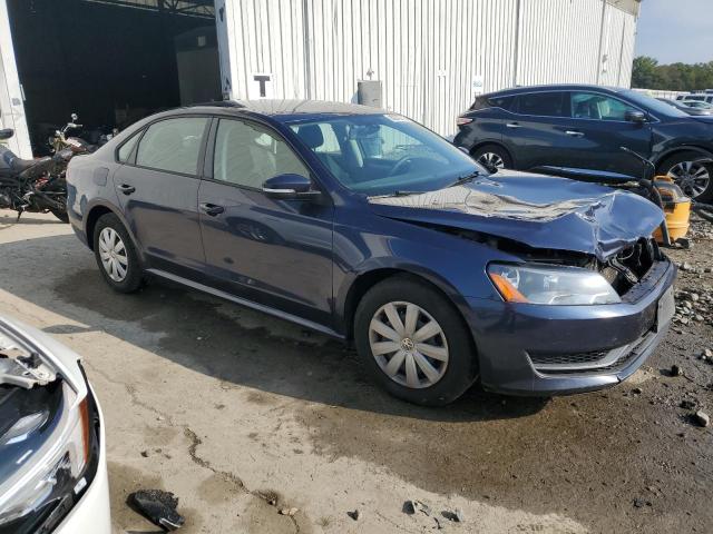 Photo 4 from auction – 2013 VOLKSWAGEN PASSAT S with VIN 1VWAP7A34DC047387