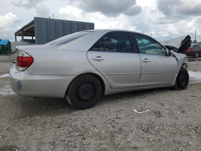 Photo 3 from auction – 2005 TOYOTA CAMRY LE with VIN 4T1BE30K65U080350