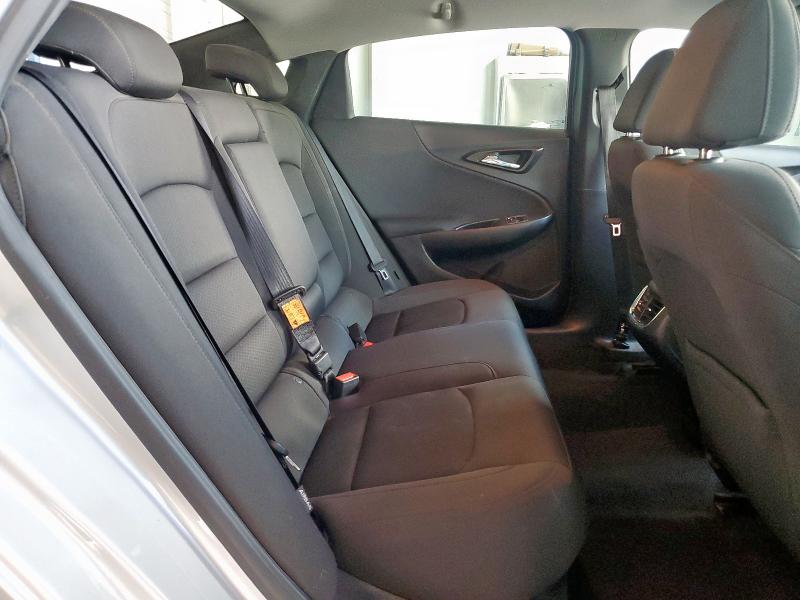 Photo 10 from auction – 2018 CHEVROLET MALIBU LT with VIN 1G1ZD5ST8JF208246