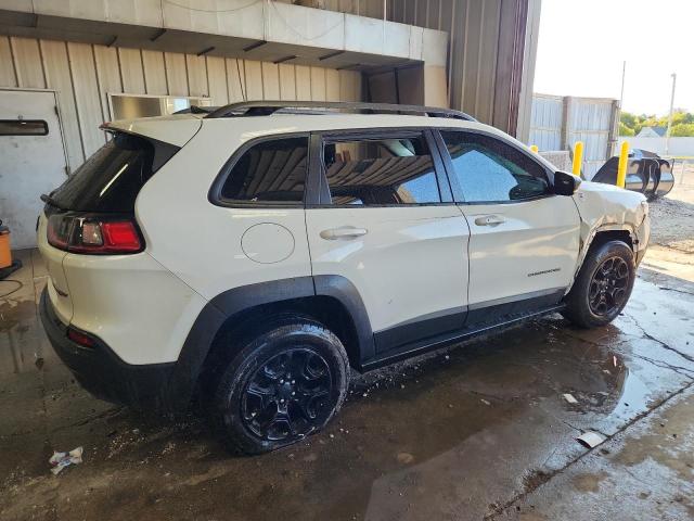 Photo 3 from auction – 2019 JEEP CHEROKEE T with VIN 1C4PJMBX7KD104042