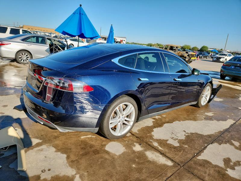Photo 3 from auction – 2015 TESLA MODEL S 85 with VIN 5YJSA1H26FF082280