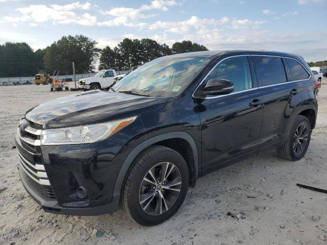 TOYOTA HIGHLANDER 2018 with VIN 5TDBZRFHXJS862690 - Photo from auction