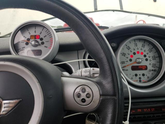 Photo 9 from auction – 2005 MINI COOPER S with VIN WMWRE33535TL13029