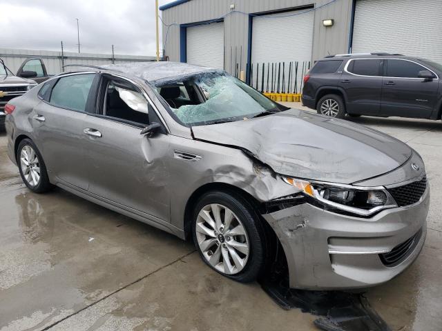 Photo 4 from auction – 2017 KIA OPTIMA LX with VIN 5XXGT4L34HG147709