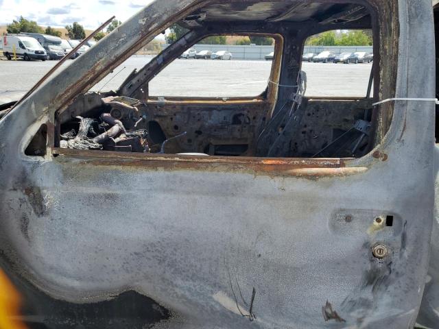 Photo 7 from auction – 2002 NISSAN XTERRA XE with VIN 5N1ED28Y02C553874