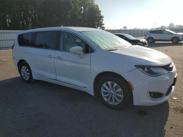 Photo 4 from auction – 2018 CHRYSLER PACIFICA T with VIN 2C4RC1BG7JR142464