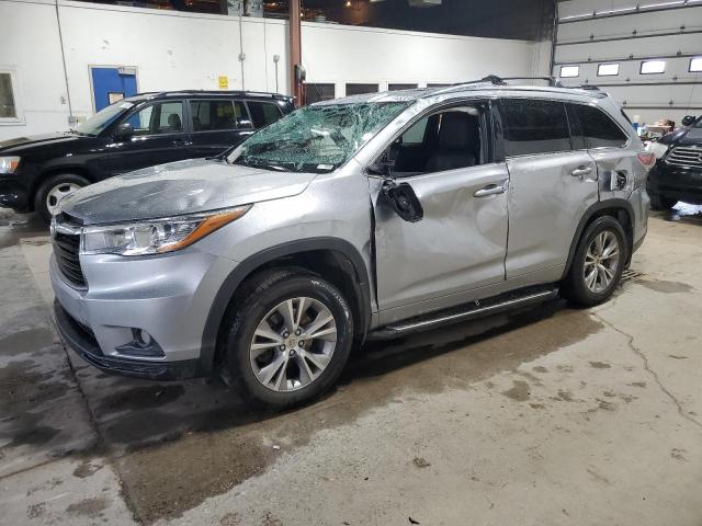TOYOTA HIGHLANDER XLE 2015 with VIN 5TDJKRFHXFS221627 - Photo from auction