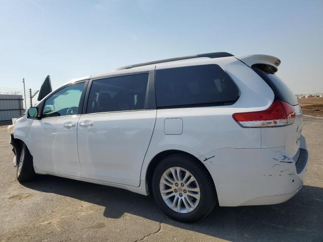Photo 2 from auction – 2012 TOYOTA SIENNA XLE with VIN 5TDYK3DC1CS223281