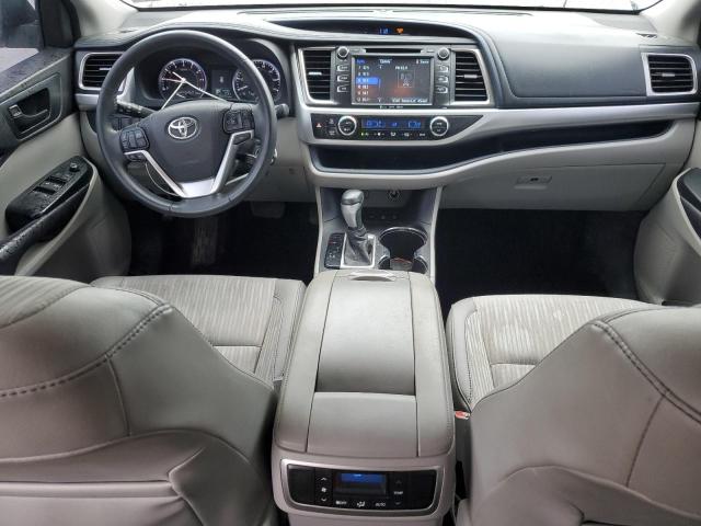 Photo 8 from auction – 2016 TOYOTA HIGHLANDER LE with VIN 5TDBKRFH6GS297870