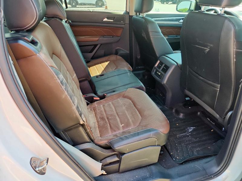 Photo 11 from auction – 2022 VOLKSWAGEN ATLAS SEL with VIN 1V2FR2CA2NC538767