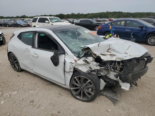Photo 4 from auction – 2020 HYUNDAI VELOSTER BASE with VIN KMHTG6AF2LU030480