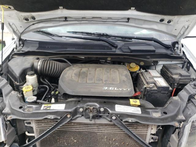 Foto 12 de la subasta – 2017 DODGE GRAND CARA con VIN 2C4RDGEG3HR746793