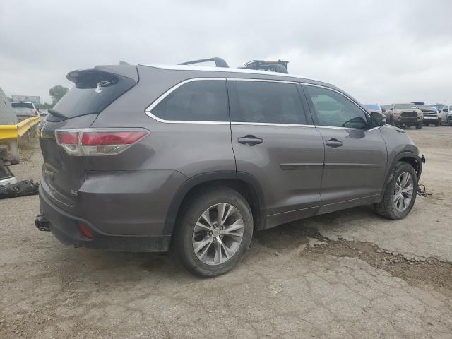 Photo 3 from auction – 2015 TOYOTA HIGHLANDER XLE with VIN 5TDKKRFH7FS104219