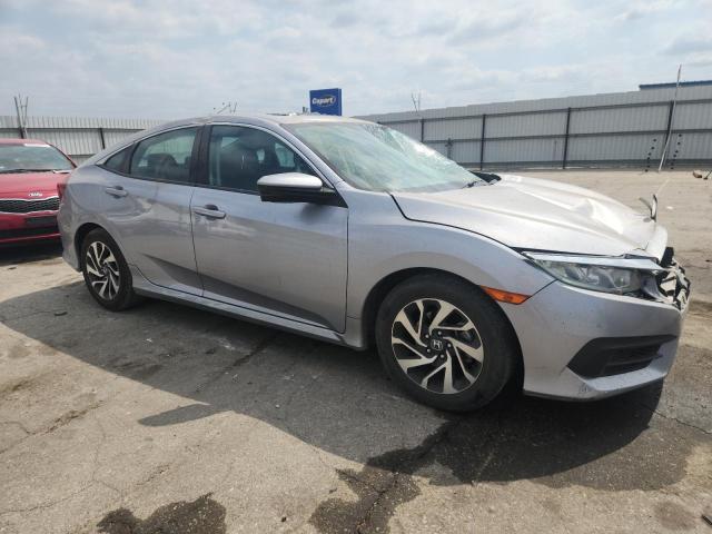 Photo 4 from auction – 2018 HONDA CIVIC EX with VIN 2HGFC2F75JH521019