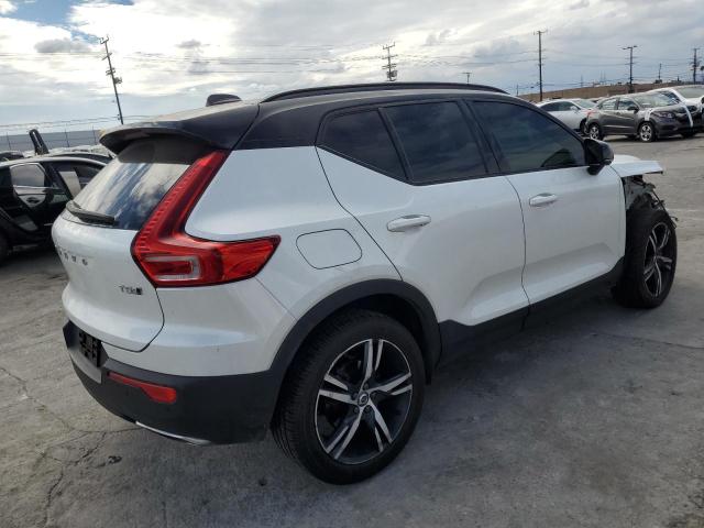 Photo 3 from auction – 2019 VOLVO XC40 T5 MO with VIN YV4162XZ0K2004752