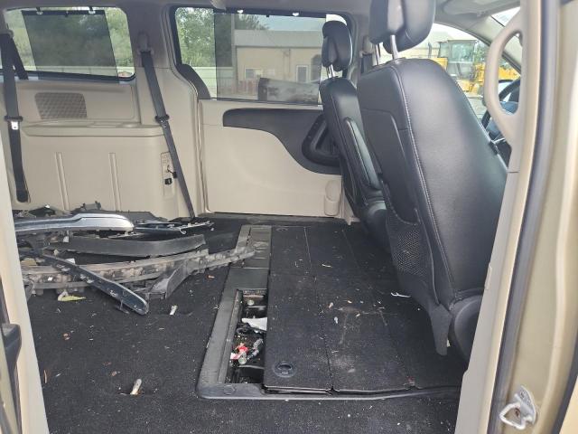 Photo 10 from auction – 2012 CHRYSLER TOWN & COU with VIN 2C4RC1CG2CR116842