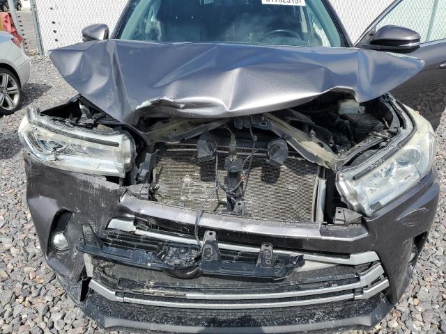 Photo 12 from auction – 2018 TOYOTA HIGHLANDER with VIN 5TDJZRFHXJS544368