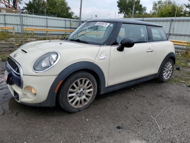 MINI COOPER S 2016 with VIN WMWXP7C5XG3B33397 - Photo from auction