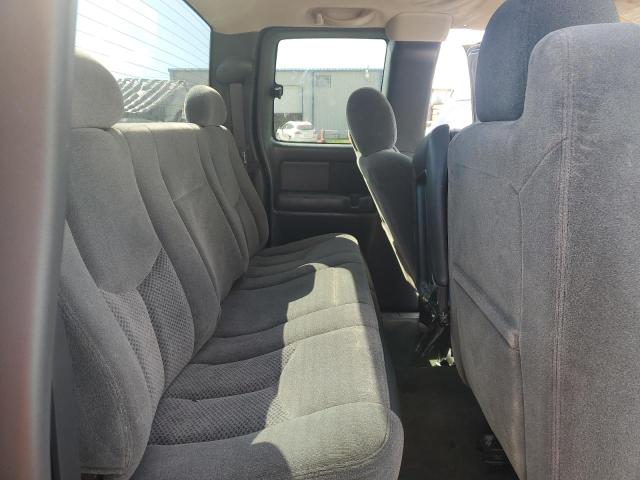 Photo 10 from auction – 2004 CHEVROLET SILVERADO with VIN 2GCEC19V641186512
