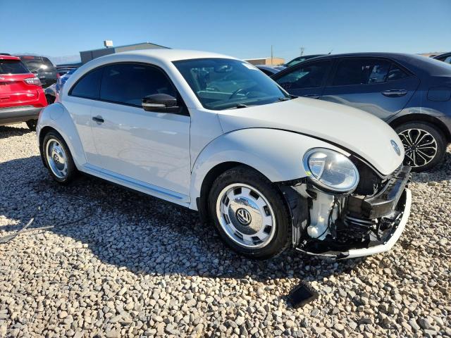 Photo 4 from auction – 2015 VOLKSWAGEN BEETLE 1.8 with VIN 3VWF17AT4FM600970