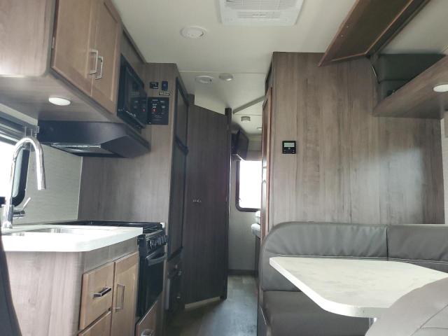 Photo 6 from auction – 2021 FORD ECONOLINE with VIN 1FDWE3FN4MDC37116
