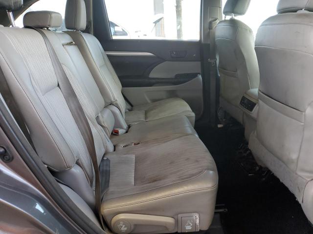 Photo 11 from auction – 2014 TOYOTA HIGHLANDER with VIN 5TDZKRFHXES005780
