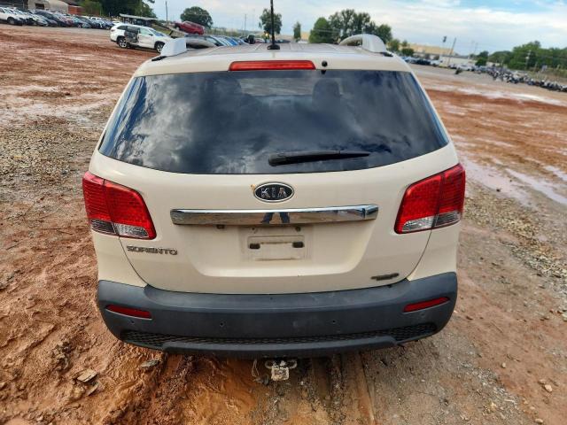 Photo 6 from auction – 2011 KIA SORENTO BASE with VIN 5XYKT3A16BG090454