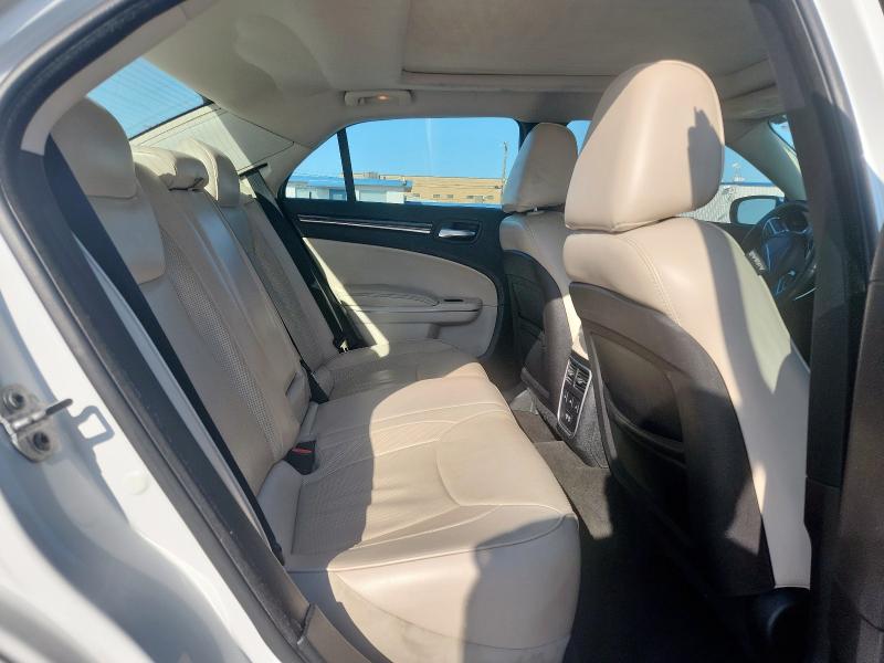Photo 10 from auction – 2016 CHRYSLER 300C with VIN 2C3CCAEG7GH189644
