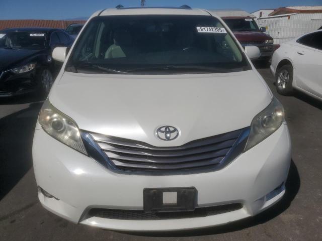 Photo 5 from auction – 2017 TOYOTA SIENNA XLE with VIN 5TDYZ3DC5HS897307