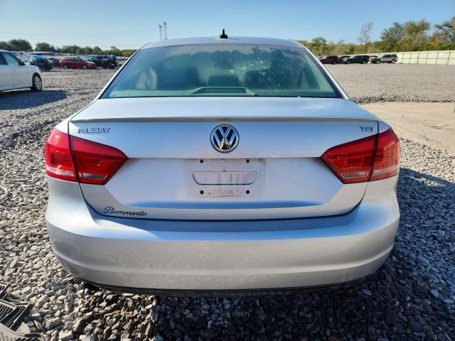 Photo 6 from auction – 2014 VOLKSWAGEN PASSAT S with VIN 1VWAS7A35EC024457