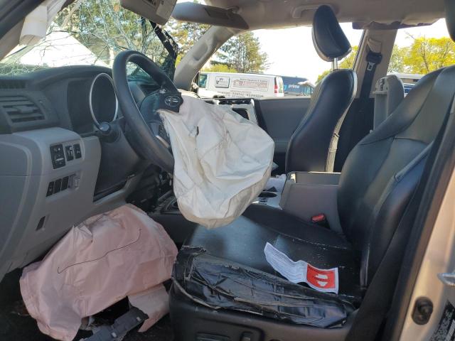 Photo 7 from auction – 2012 TOYOTA 4RUNNER SR with VIN JTEZU5JRXC5038974