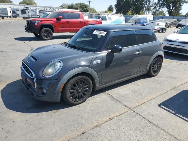 MINI COOPER S 2014 with VIN WMWXM7C50ET987849 - Photo from auction