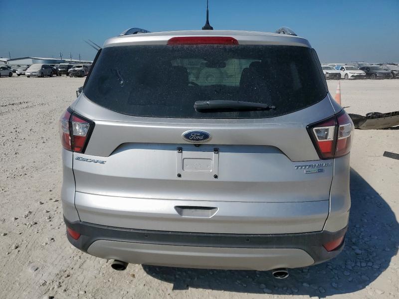 Foto 6 de la subasta – 2018 FORD ESCAPE TIT con VIN 1FMCU9J90JUC33983
