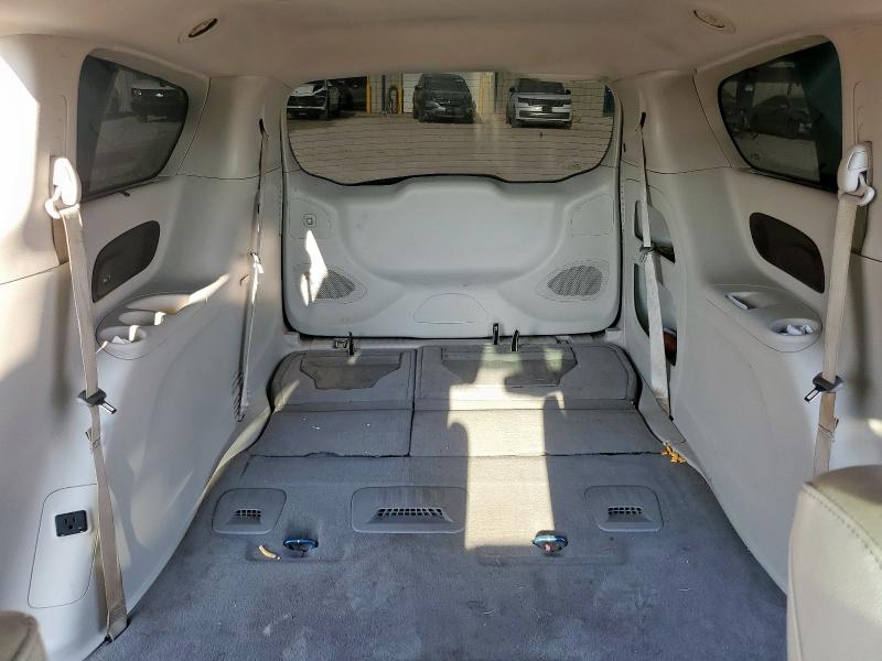 Photo 10 from auction – 2020 CHRYSLER PACIFICA with VIN 2C4RC1EG7LR121242