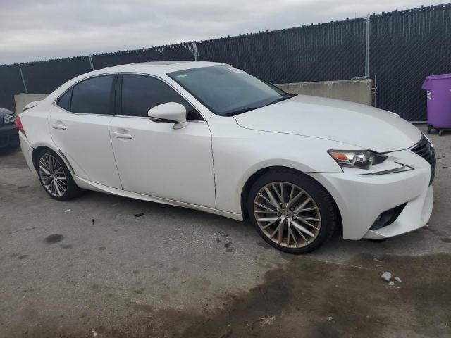 Photo 4 from auction – 2016 LEXUS IS 200T with VIN JTHBA1D29G5025031