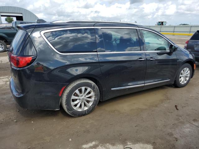 Photo 3 from auction – 2018 CHRYSLER PACIFICA T with VIN 2C4RC1EG6JR315127