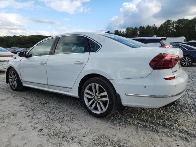 Photo 2 from auction – 2017 VOLKSWAGEN PASSAT SEL with VIN 1VWCT7A30HC032203