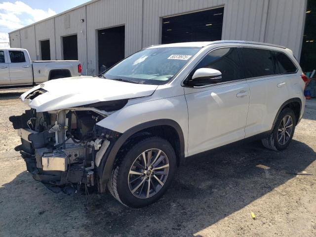 Photo 1 from auction – 2019 TOYOTA HIGHLANDER with VIN 5TDKZRFH0KS318426