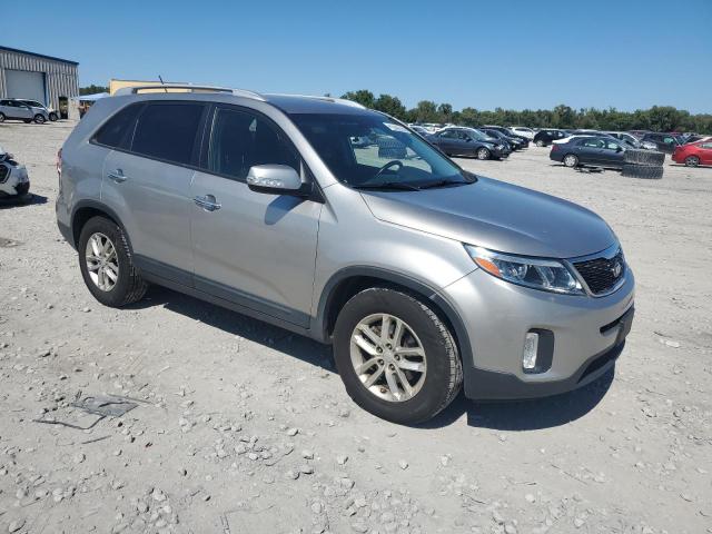 Photo 4 from auction – 2015 KIA SORENTO LX with VIN 5XYKT3A60FG660630