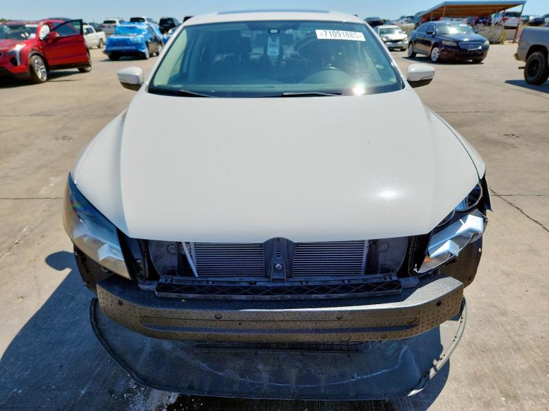 Photo 5 from auction – 2014 VOLKSWAGEN PASSAT SE with VIN 1VWBT7A35EC041468