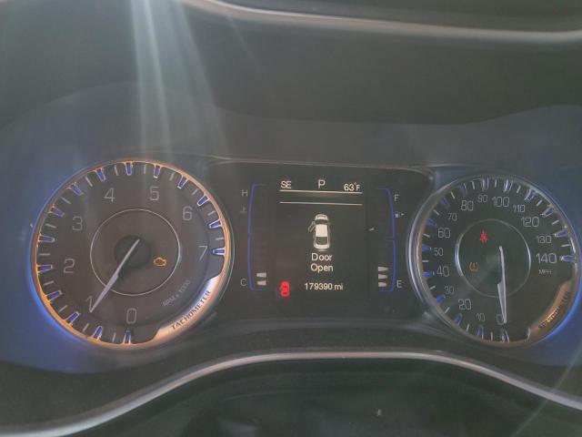 Photo 9 from auction – 2015 CHRYSLER 200 LIMITE with VIN 1C3CCCABXFN724929