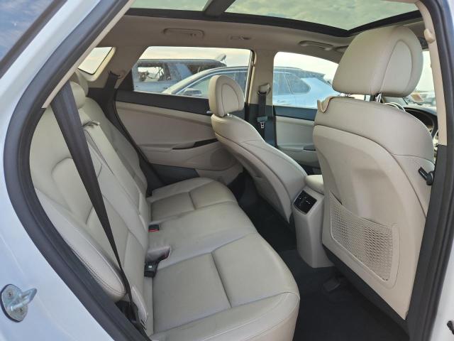 Photo 11 from auction – 2016 HYUNDAI TUCSON LIM with VIN KM8J33A23GU152172