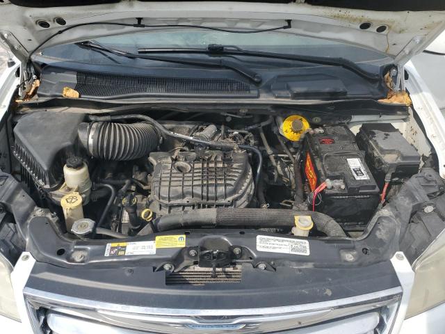 Photo 12 from auction – 2015 CHRYSLER TOWN & COU with VIN 2C4RC1BG0FR583523