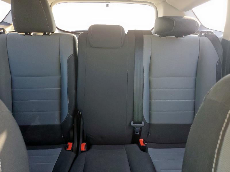 Photo 10 from auction – 2018 FORD ESCAPE S with VIN 1FMCU0F77JUB42034