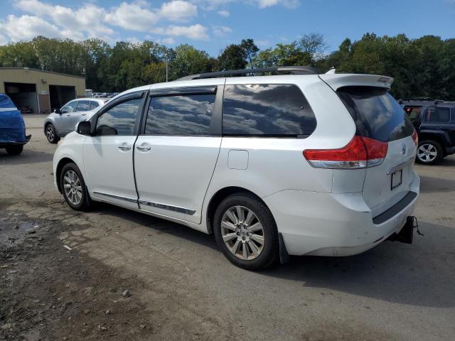 Photo 2 from auction – 2014 TOYOTA SIENNA XLE with VIN 5TDDK3DCXES088139