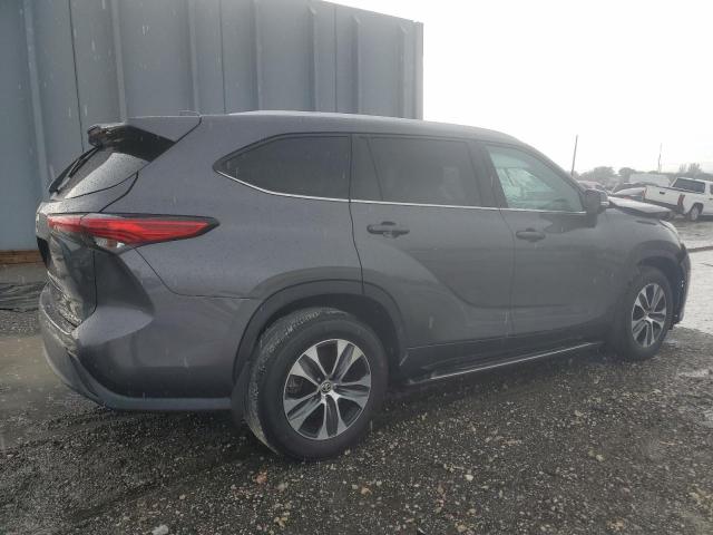 Photo 3 from auction – 2022 TOYOTA HIGHLANDER with VIN 5TDGZRBH0NS182508
