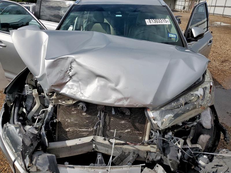 Photo 12 from auction – 2018 TOYOTA HIGHLANDER with VIN 5TDJZRFH8JS538178
