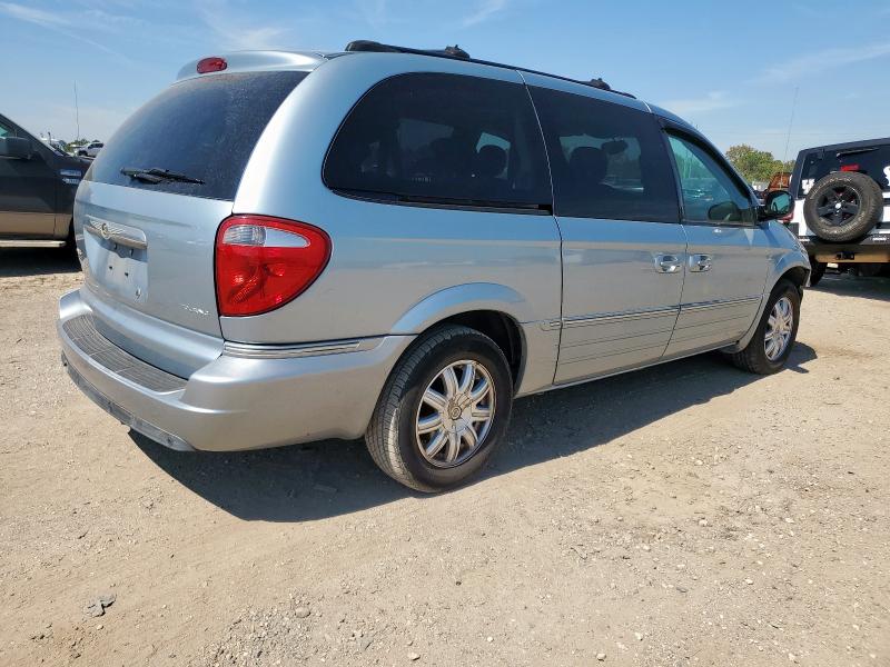 Photo 3 from auction – 2005 CHRYSLER TOWN & COU with VIN 2C8GP54LX5R227669